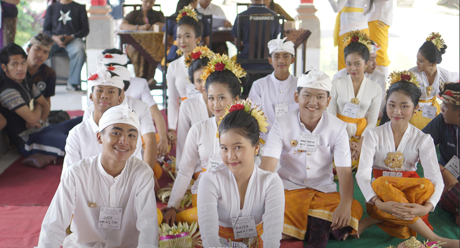 Memahami Makna filosofis Busana Adat Bali